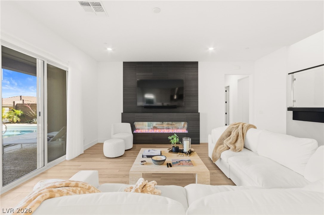 194 Harris Peak Street Las Vegas NV 89138