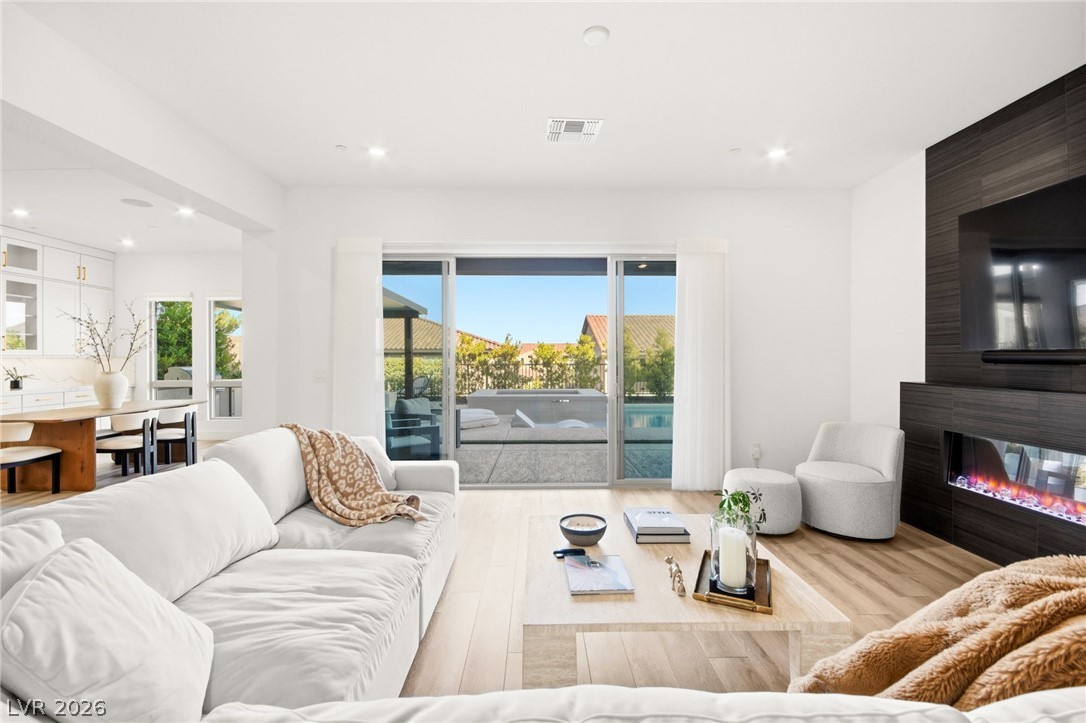 194 Harris Peak Street Las Vegas NV 89138