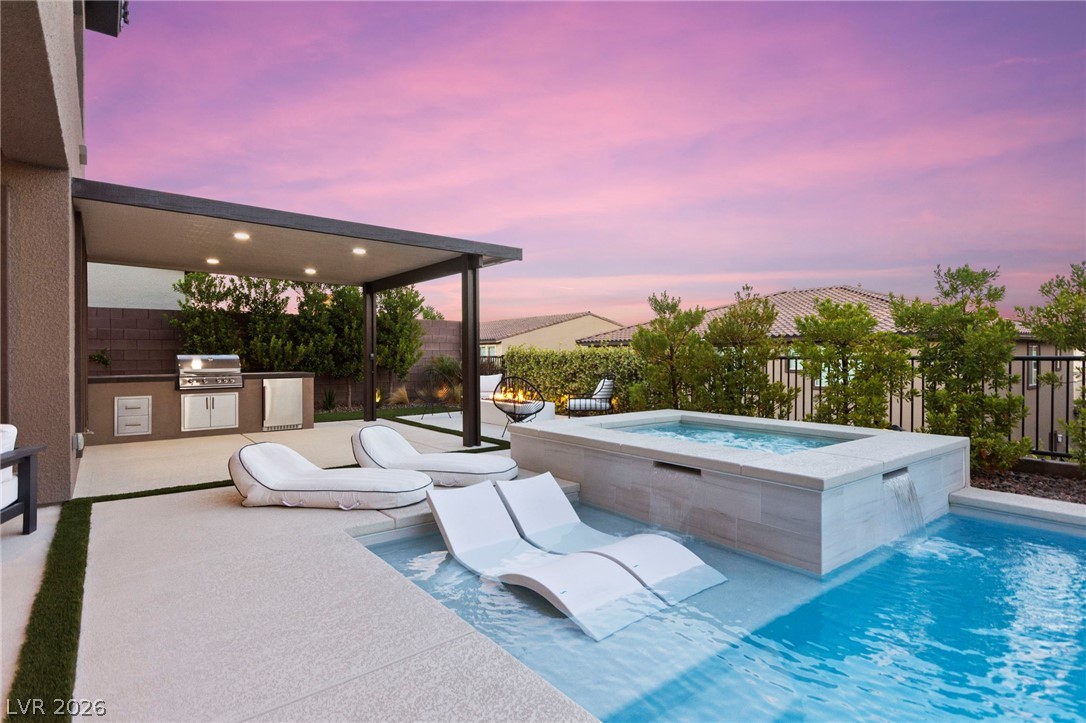 194 Harris Peak Street Las Vegas NV 89138