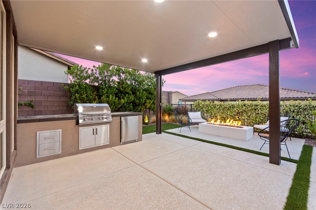 194 Harris Peak Street Las Vegas NV 89138