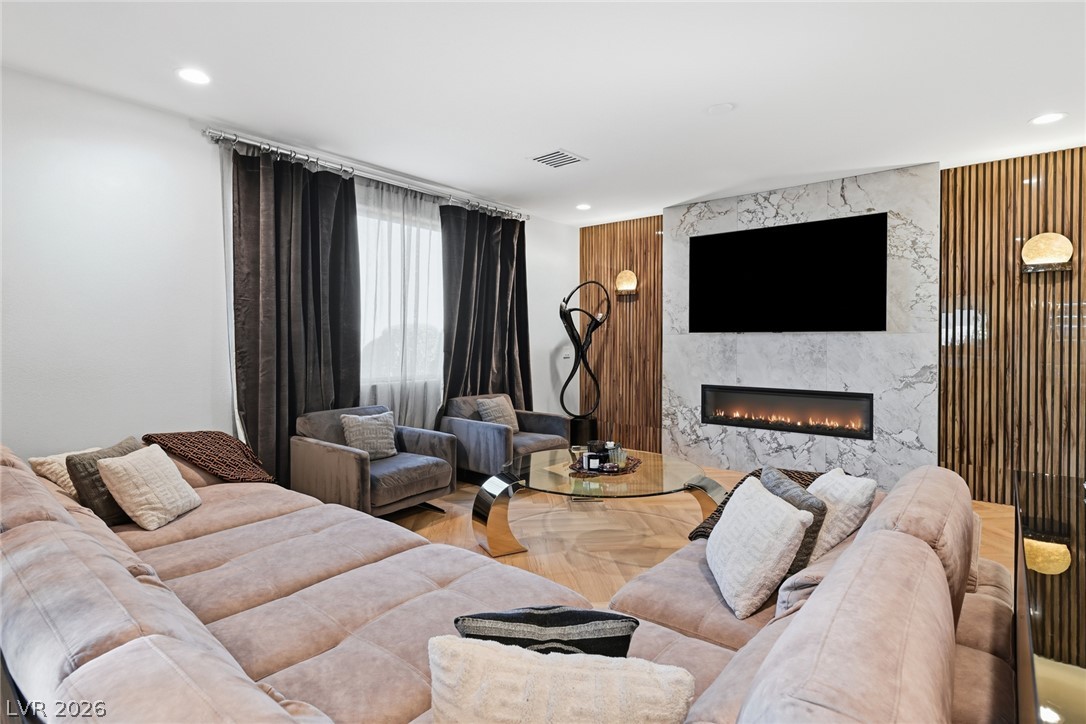 10470 Dove Meadow Way Las Vegas NV 89135