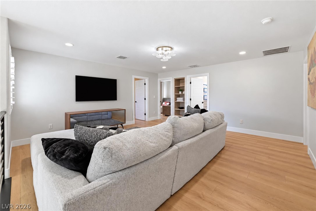 10470 Dove Meadow Way Las Vegas NV 89135