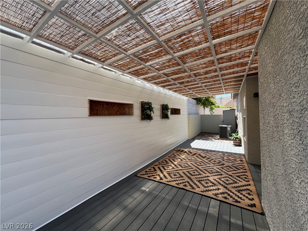 68 Magical Mystery Lane Henderson NV 89074