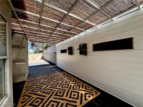 68 Magical Mystery Lane Henderson NV 89074