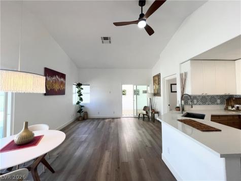 68 Magical Mystery Lane Henderson NV 89074
