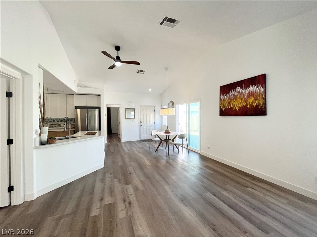 68 Magical Mystery Lane Henderson NV 89074