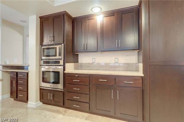 3755 Emerald Bay Circle Las Vegas NV 89147