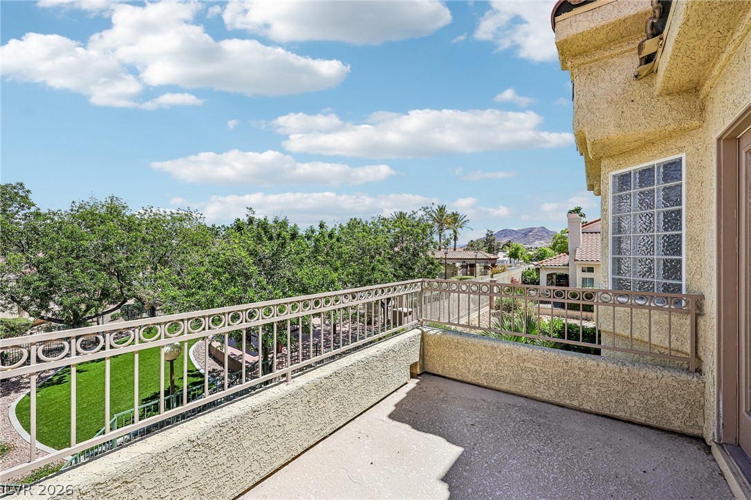 32 Blue Bench Lane Henderson NV 89012