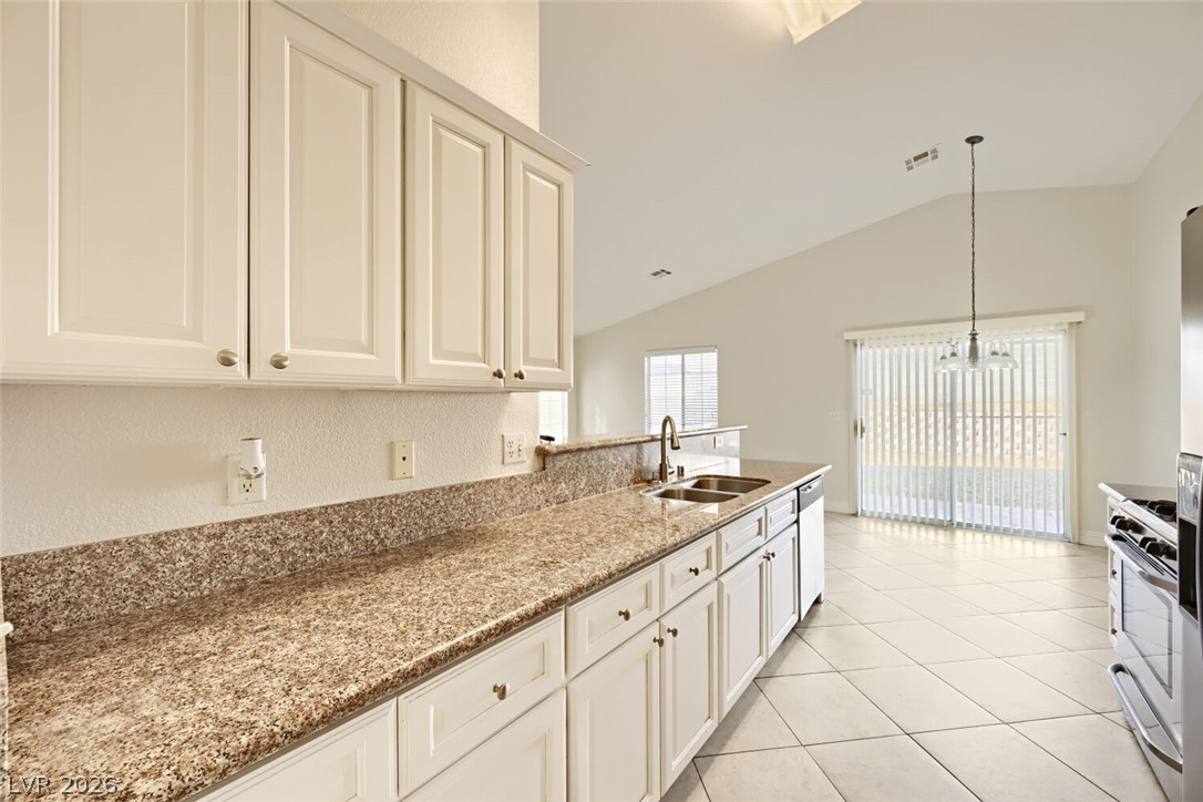 5519 Los Lobos Street North Las Vegas NV 89031