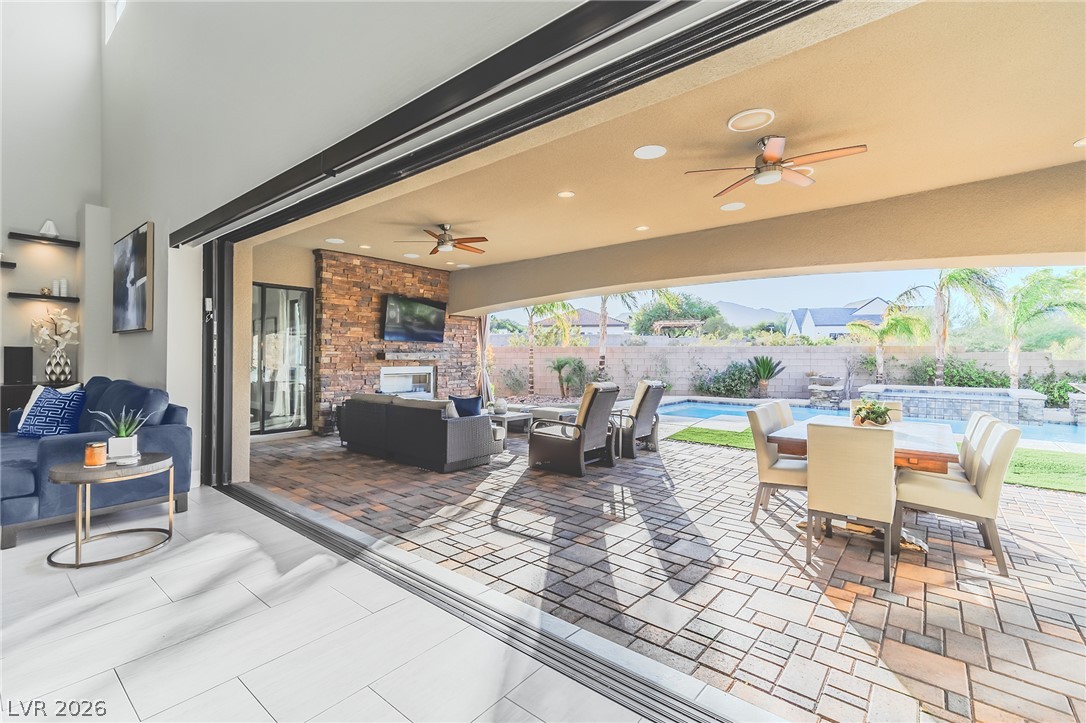 240 San Salvador Avenue Henderson NV 89002