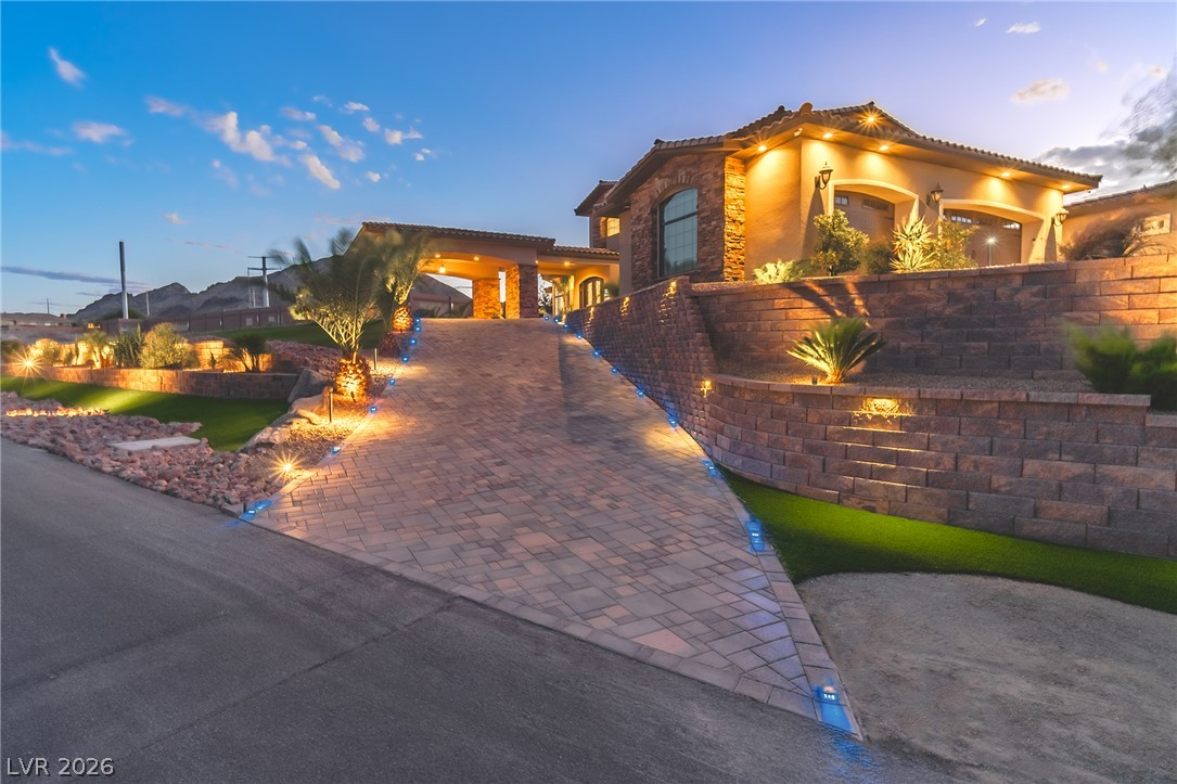 240 San Salvador Avenue Henderson NV 89002