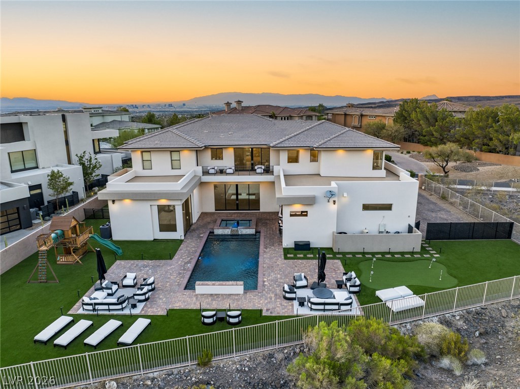 5 Crystal Tree Pass Henderson NV 89052