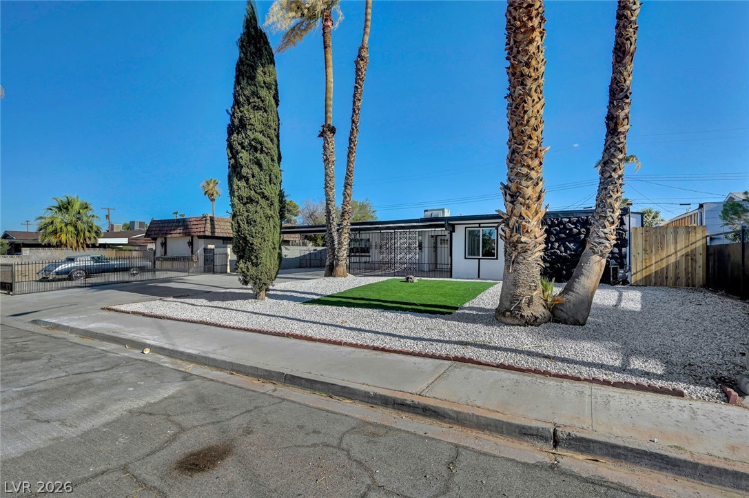 923 Laramore Drive Las Vegas NV 89119