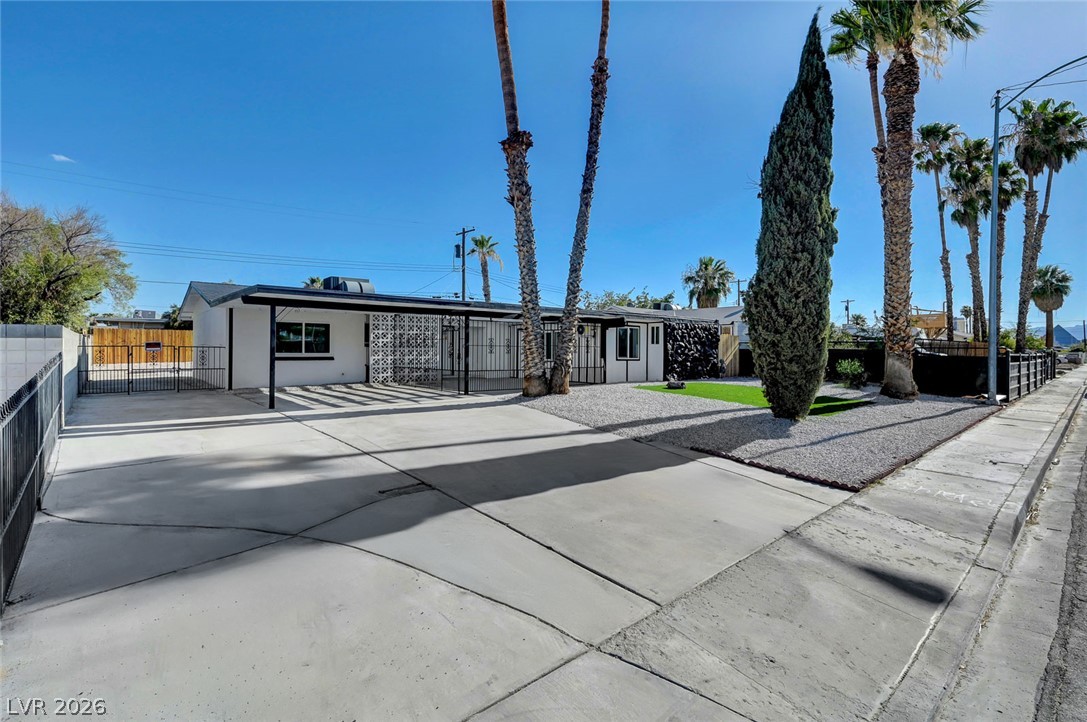 923 Laramore Drive Las Vegas NV 89119