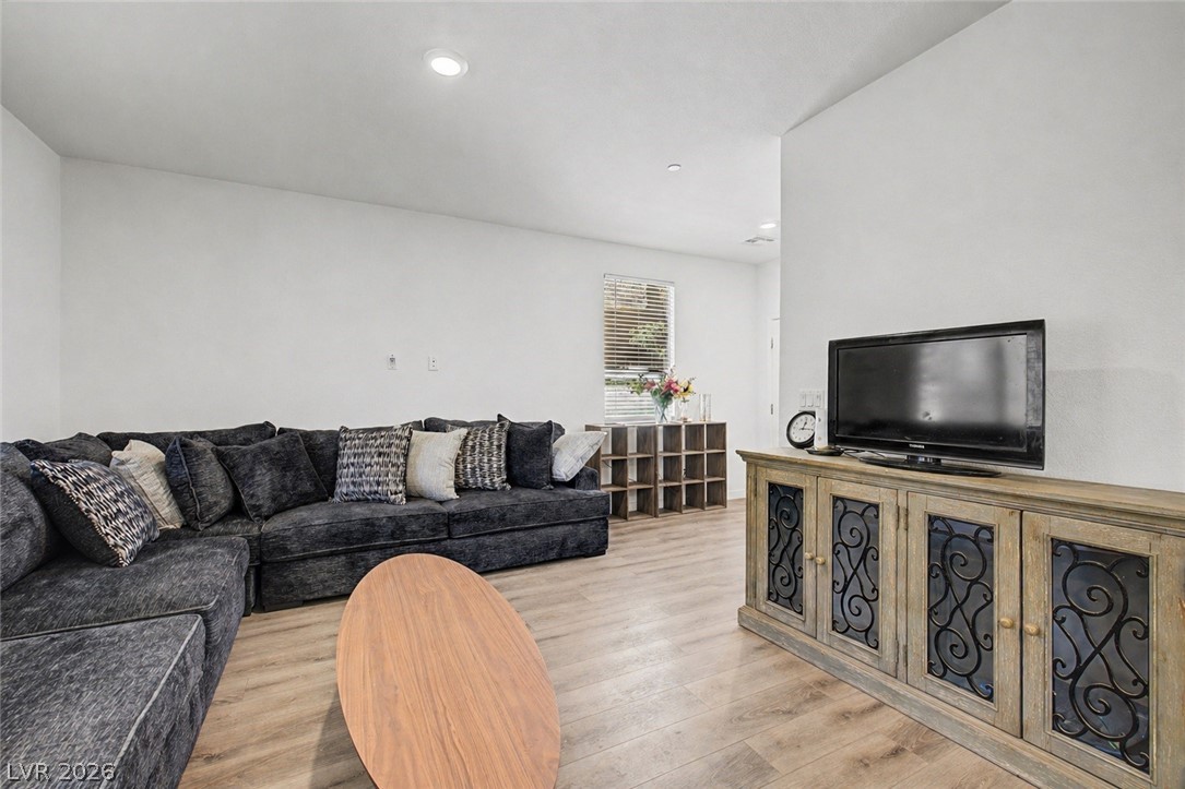 231 Oliver Peak Avenue Henderson NV 89015