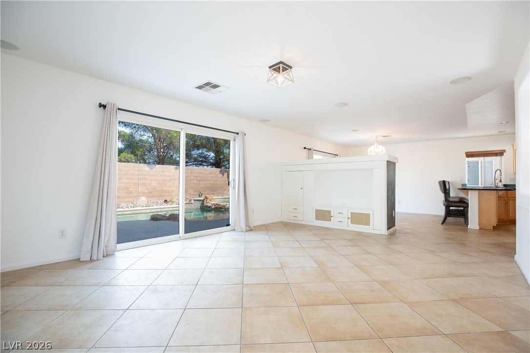 10902 Pentland Downs Street Las Vegas NV 89141