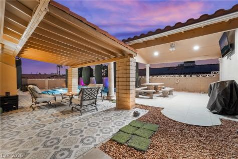 3814 Edmond Street Las Vegas NV 89103