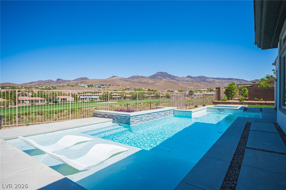 18 Brookridge Drive Henderson NV 89052