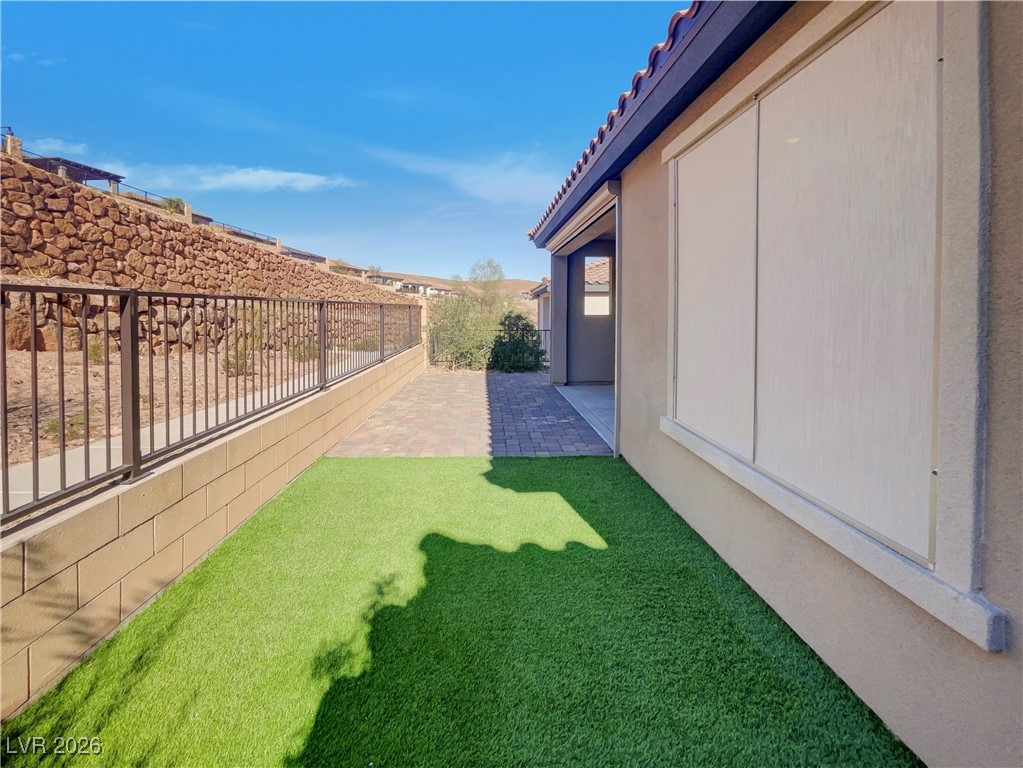 77 Stone Bluff Lane Henderson NV 89011