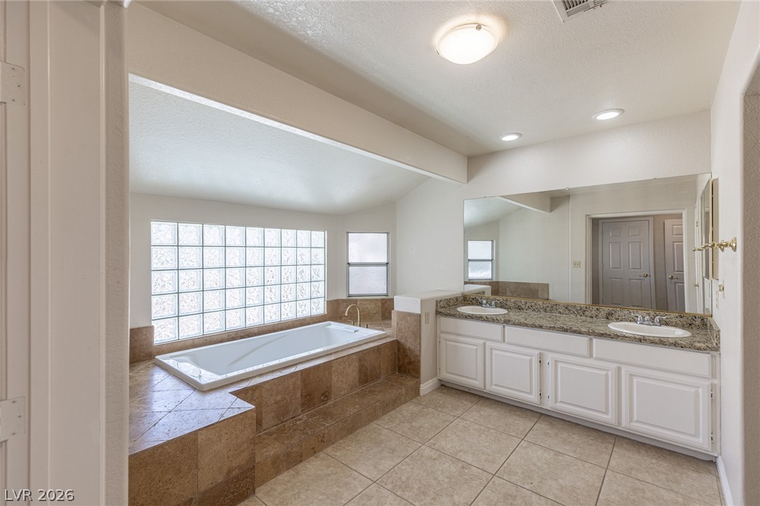 9312 Angelfish Drive Las Vegas NV 89117
