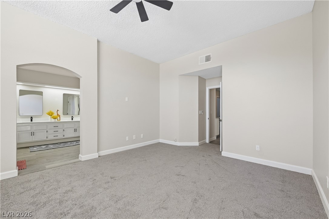 9817 Cross Creek Way Las Vegas NV 89117