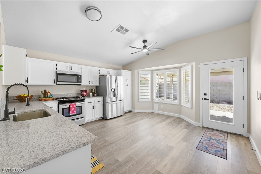 9817 Cross Creek Way Las Vegas NV 89117