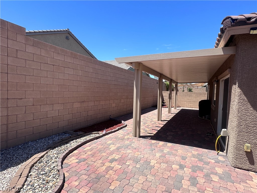 83 Summer Rhapsody Avenue Henderson NV 89015