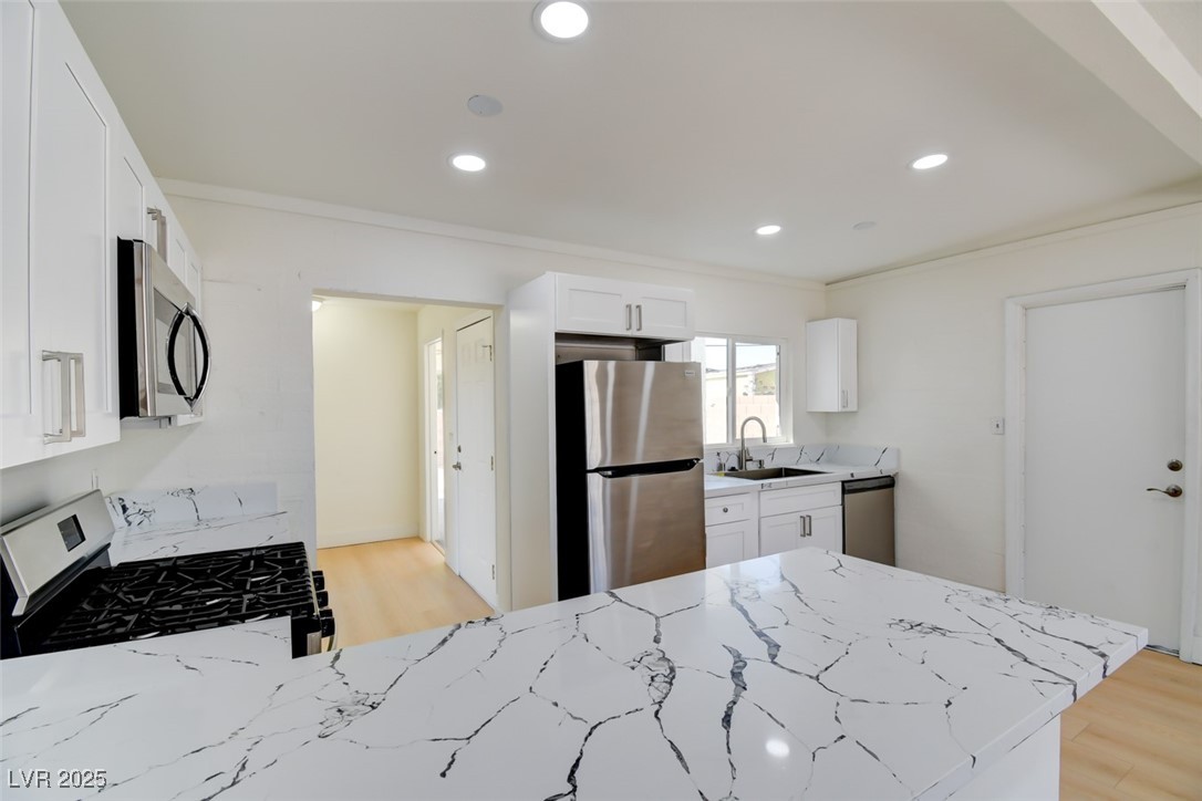 1405 Oakwood Avenue North Las Vegas NV 89030