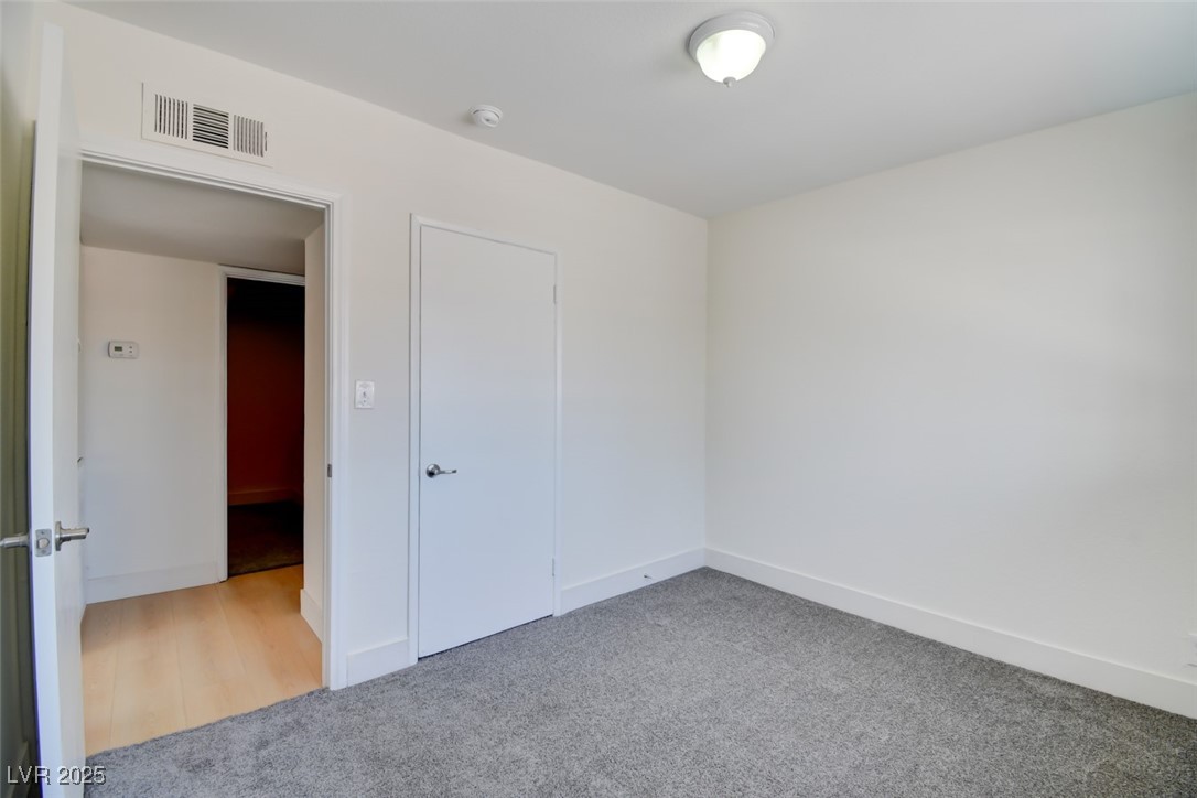 1405 Oakwood Avenue North Las Vegas NV 89030