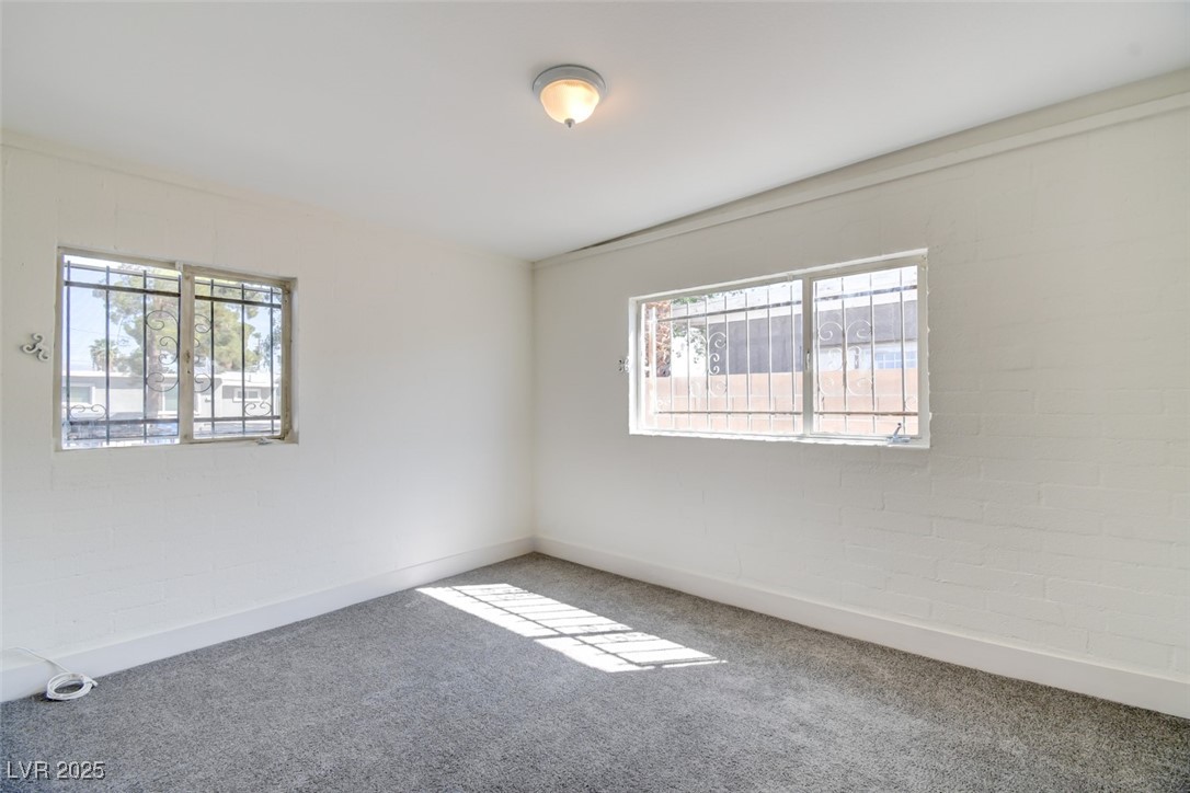1405 Oakwood Avenue North Las Vegas NV 89030