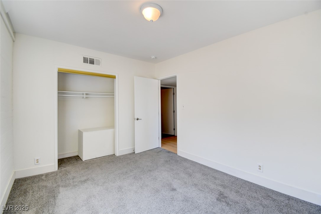 1405 Oakwood Avenue North Las Vegas NV 89030