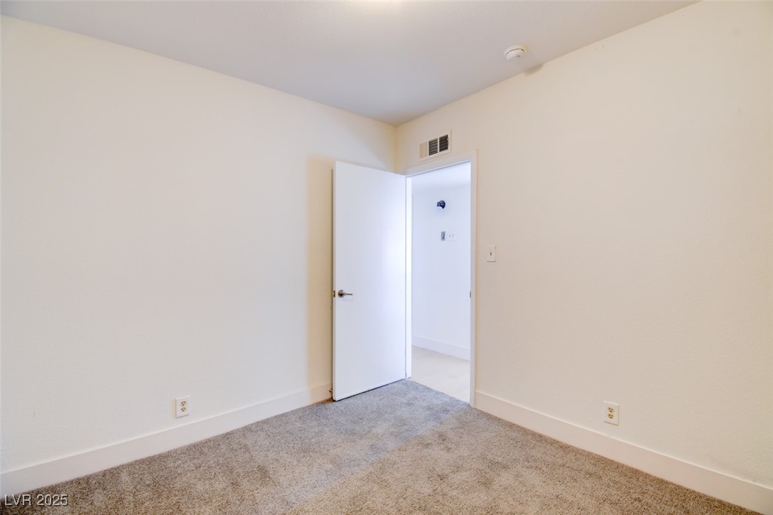 1405 Oakwood Avenue North Las Vegas NV 89030