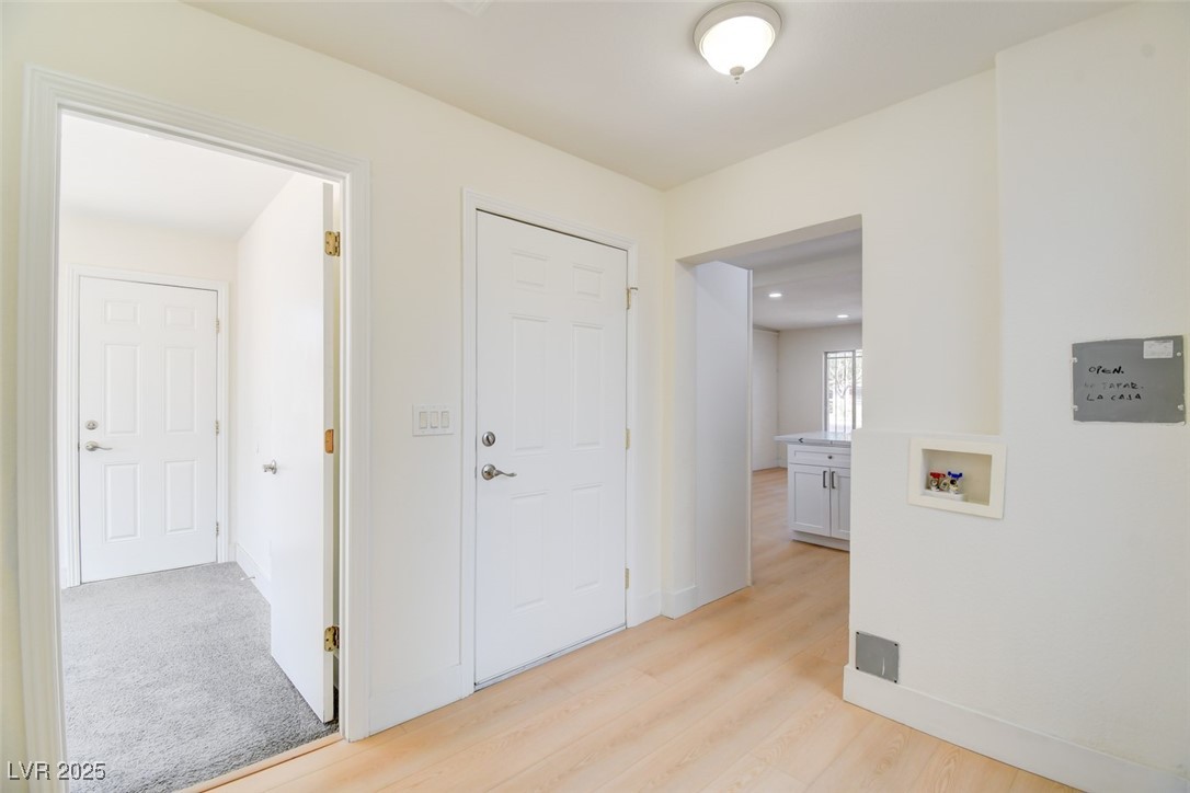 1405 Oakwood Avenue North Las Vegas NV 89030