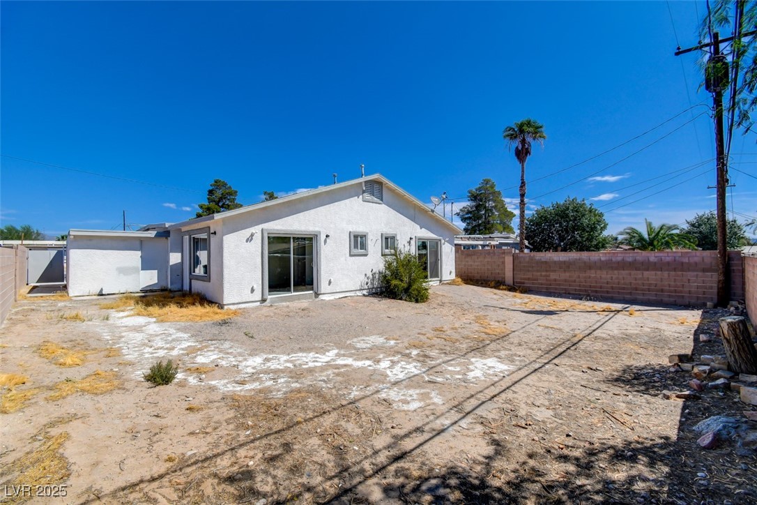 1405 Oakwood Avenue North Las Vegas NV 89030