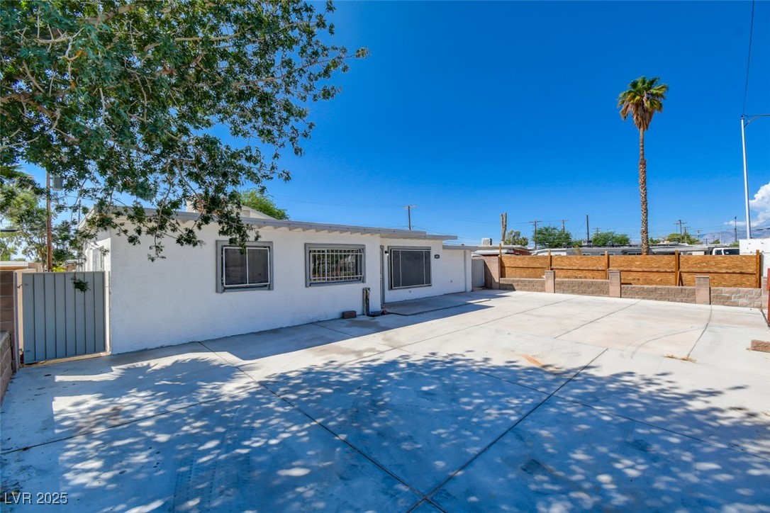 1405 Oakwood Avenue North Las Vegas NV 89030