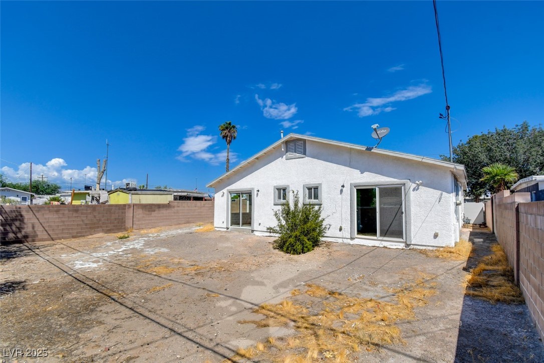 1405 Oakwood Avenue North Las Vegas NV 89030