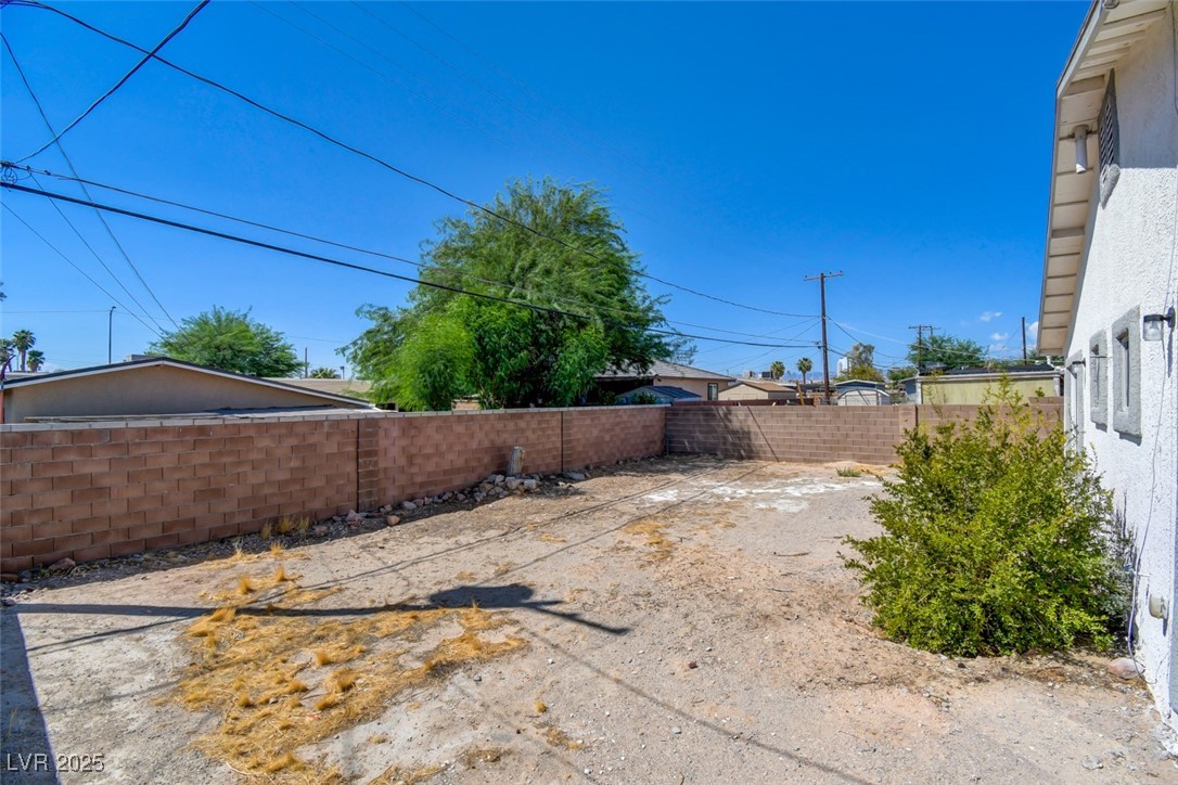 1405 Oakwood Avenue North Las Vegas NV 89030