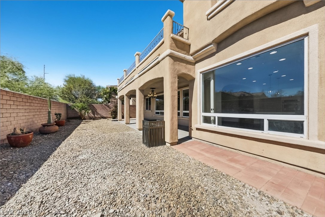 8583 Benidorm Avenue Las Vegas NV 89178