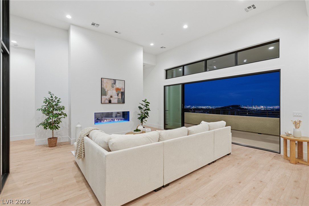 264 Talon Heights Street Las Vegas NV 89138