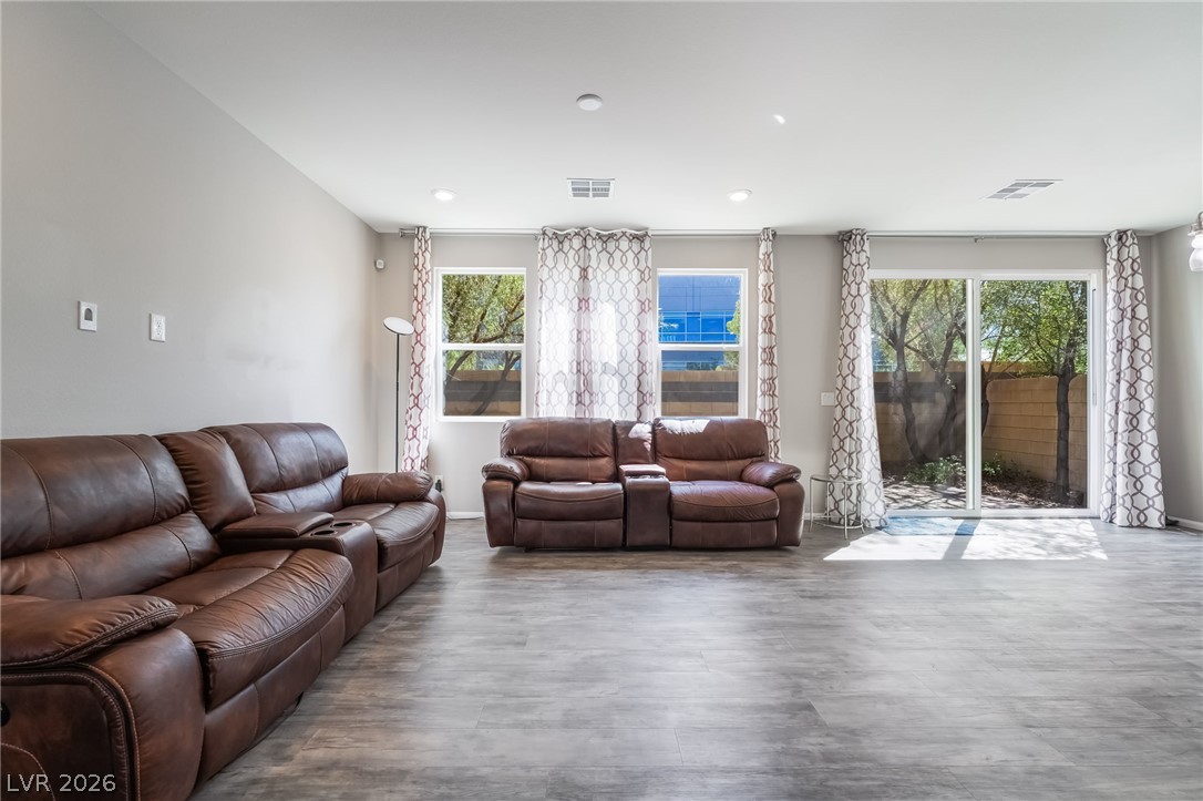 5546 Lushan Street Las Vegas NV 89148
