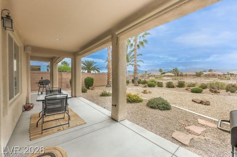 8213 Bay Dunes Street Las Vegas NV 89131