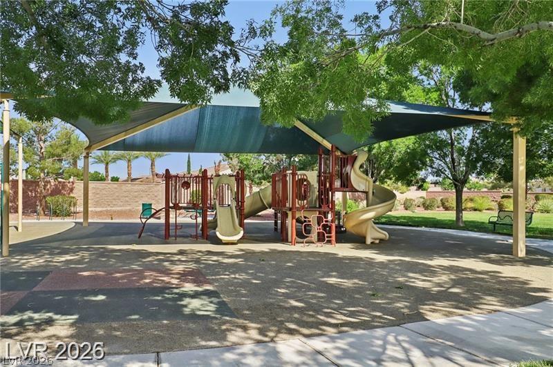 8213 Bay Dunes Street Las Vegas NV 89131