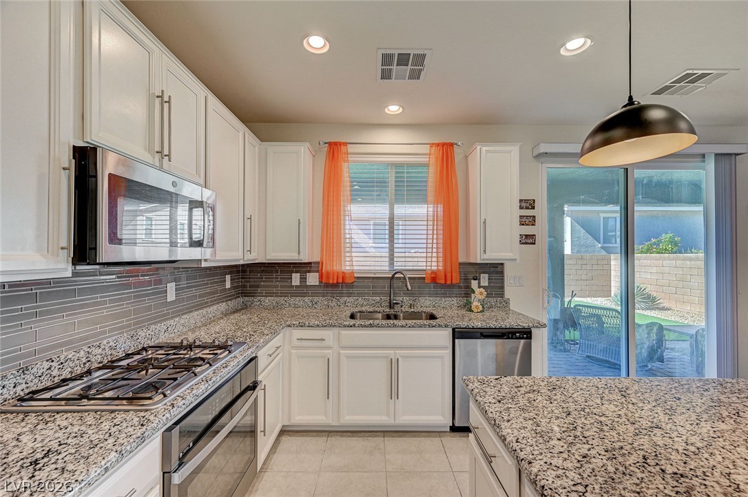 687 Quasi Street Henderson NV 89011