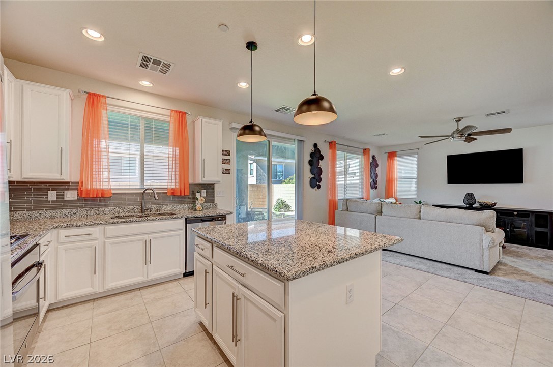 687 Quasi Street Henderson NV 89011