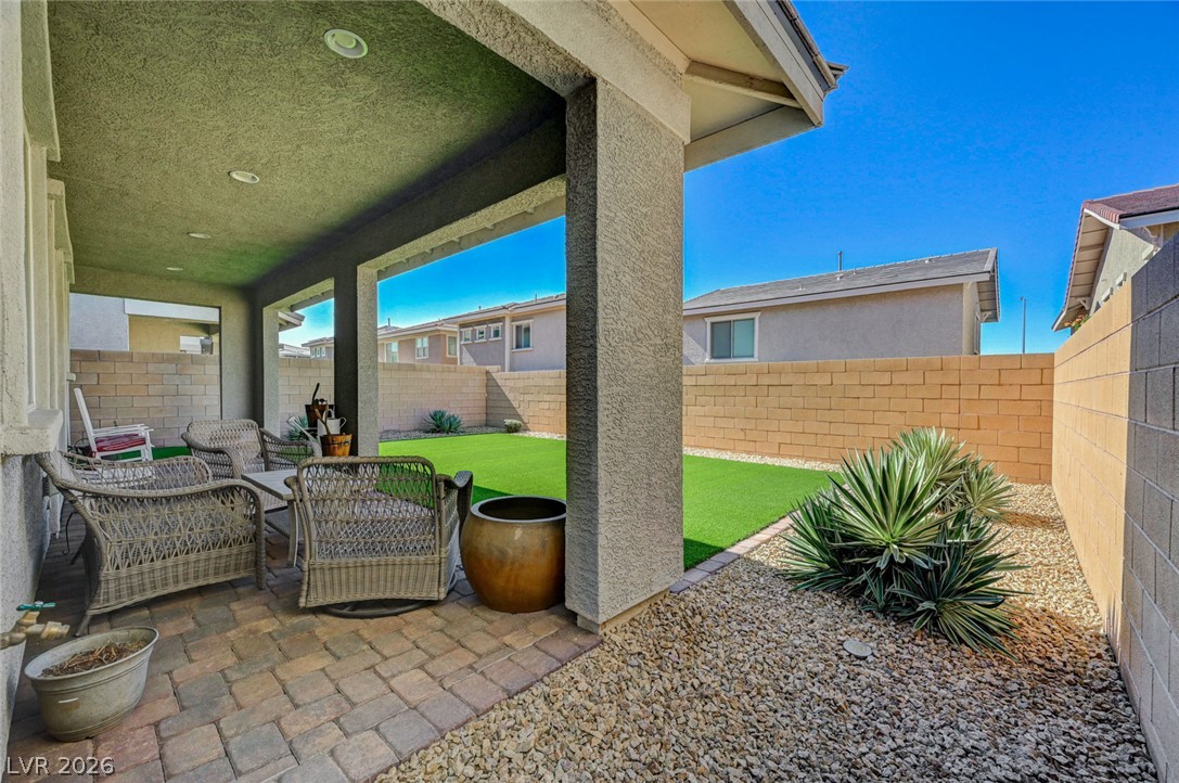687 Quasi Street Henderson NV 89011