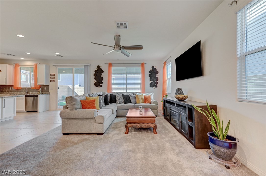 687 Quasi Street Henderson NV 89011