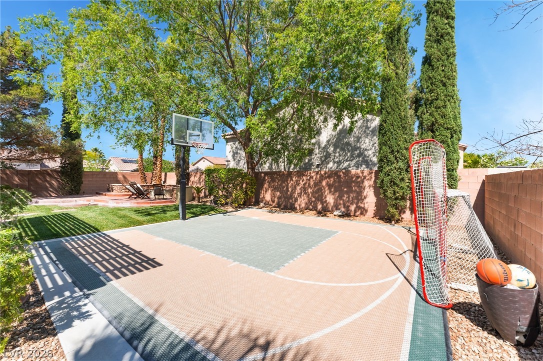 3016 Carbondale Street Las Vegas NV 89135