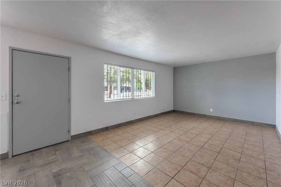 809 East Cartier Avenue E North Las Vegas NV 89030