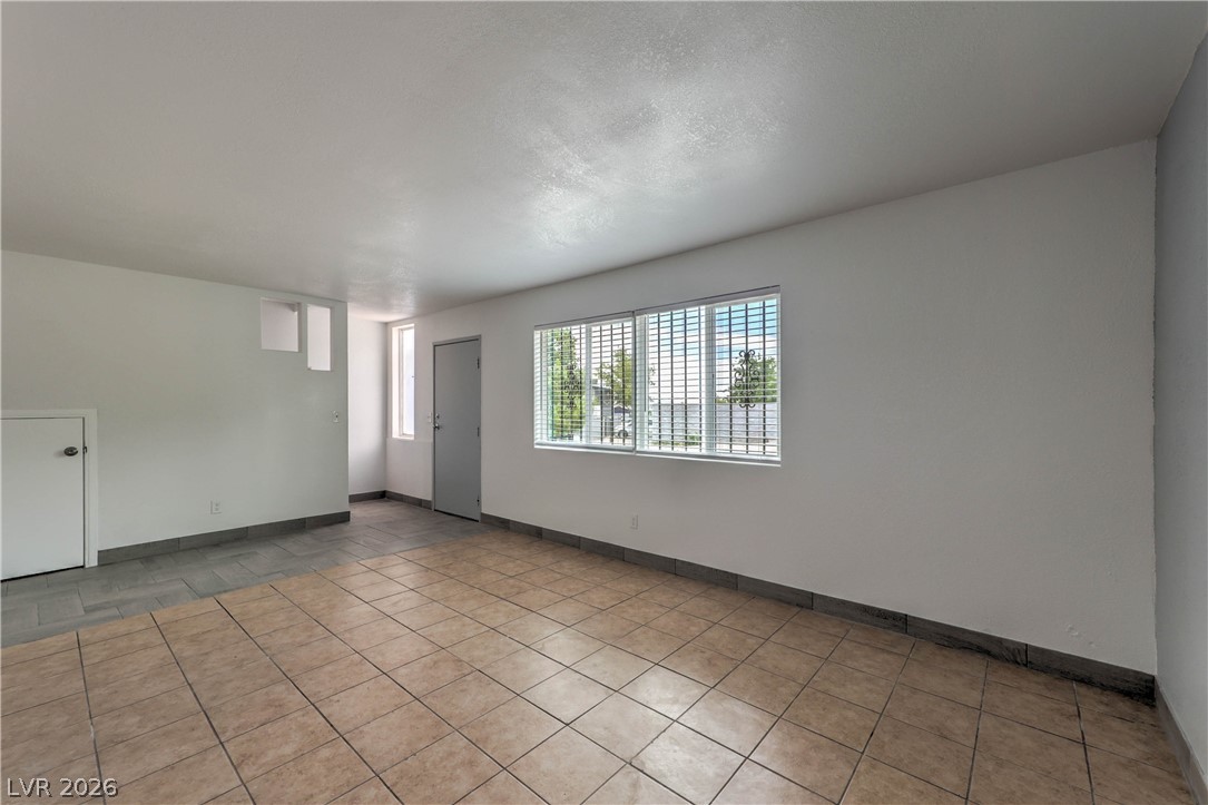 809 East Cartier Avenue E North Las Vegas NV 89030