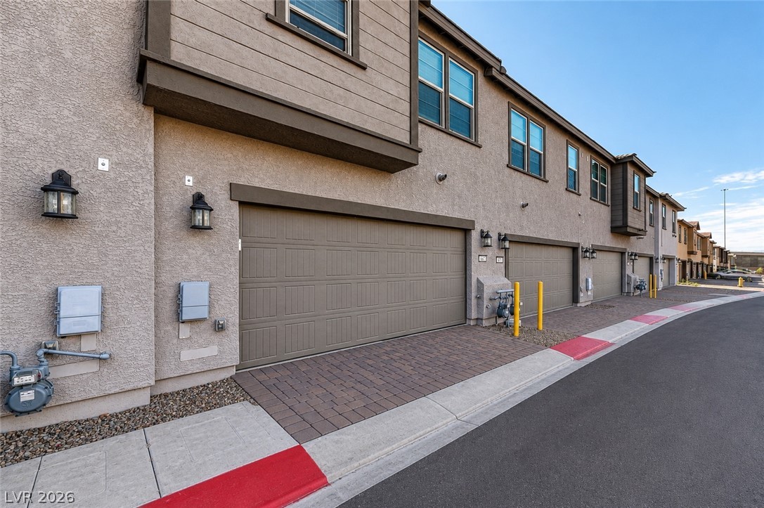 667 Sleeping City Avenue Henderson NV 89015